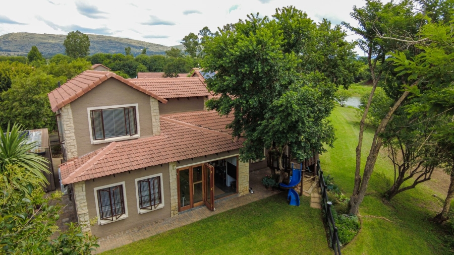 To Let 3 Bedroom Property for Rent in The Coves North West
